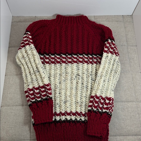 Sweater. Hand made. Vintage. Red and Cream Knit Sweater - Picture 1 of 4